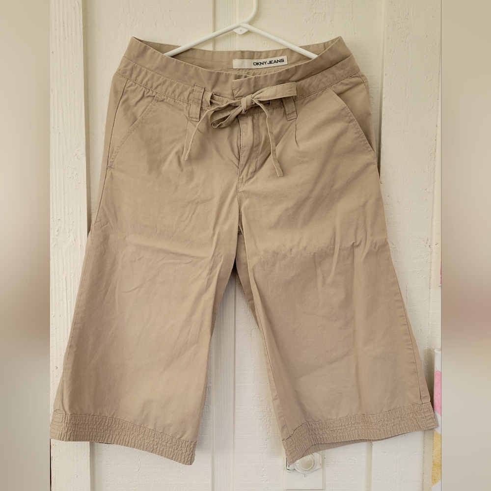 GUC DKNY Jeans Capris